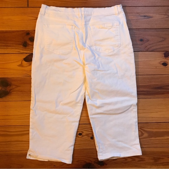 Gloria Vanderbilt Amanda White Cropped Pants Capris, EUC, 14 - Picture 10 of 11